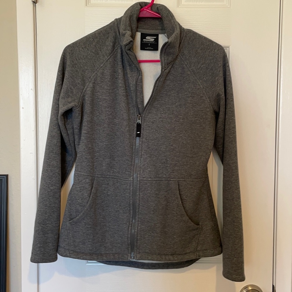 Skechers crew zip up!